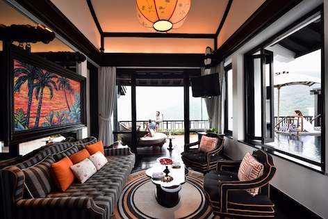 InterContinental[-]Danang[-]Sun[-]Peninsula[-]Resort[-]l&agrave;m[-]n&ecirc;n[-]điều[-]chưa[-]từng[-]c&oacute;[-]trong[-]lịch[-]sử[-]World[-]Travel[-]Awards